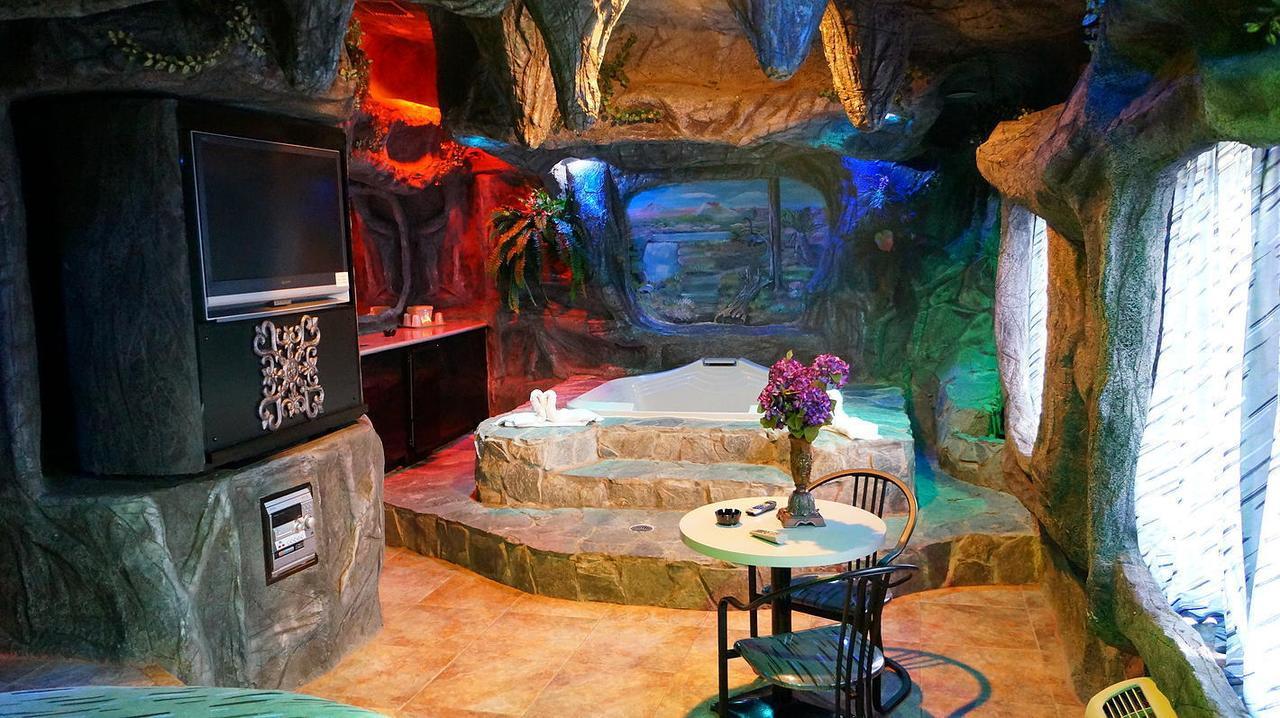 Hialeah Motel - Adults Only Маямі Екстер'єр фото