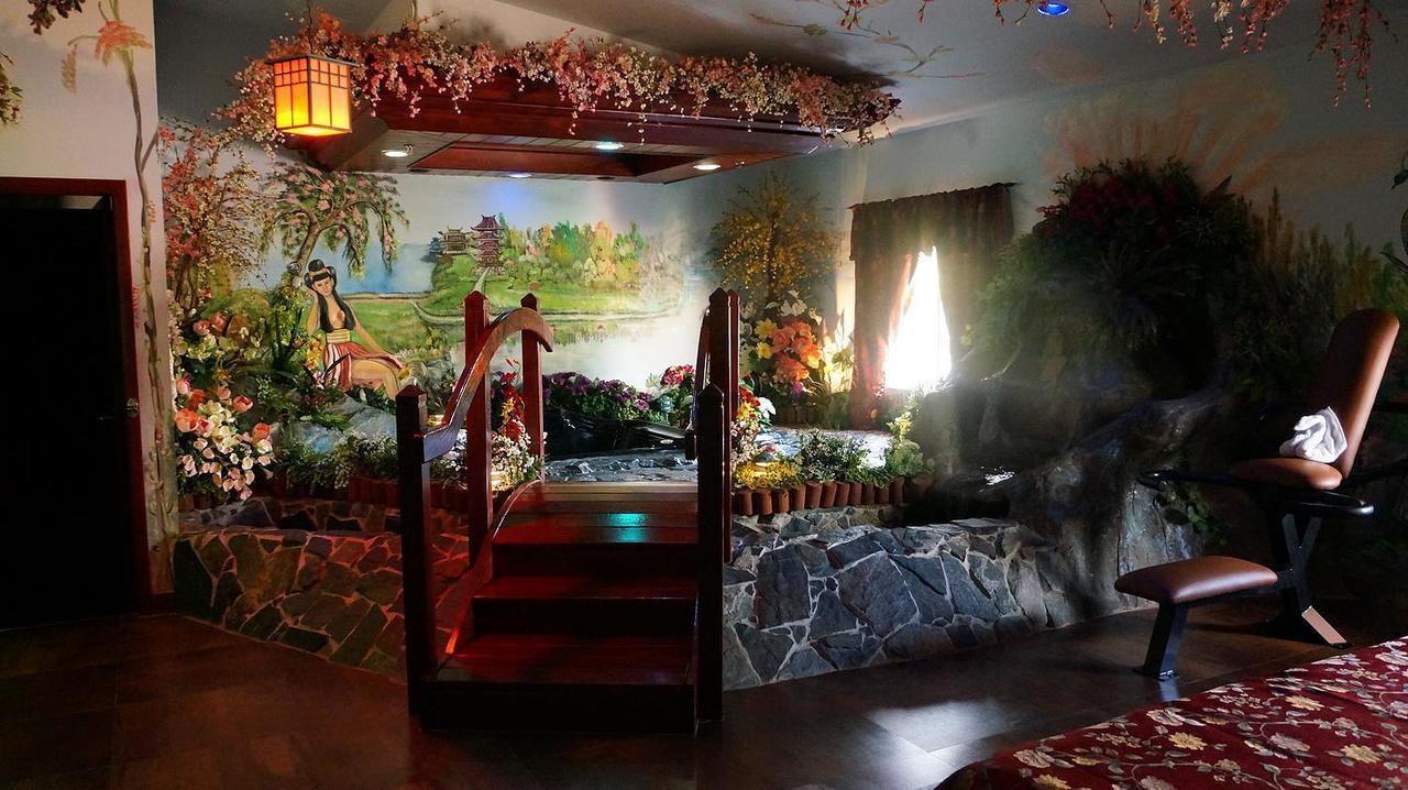 Hialeah Motel - Adults Only Маямі Екстер'єр фото